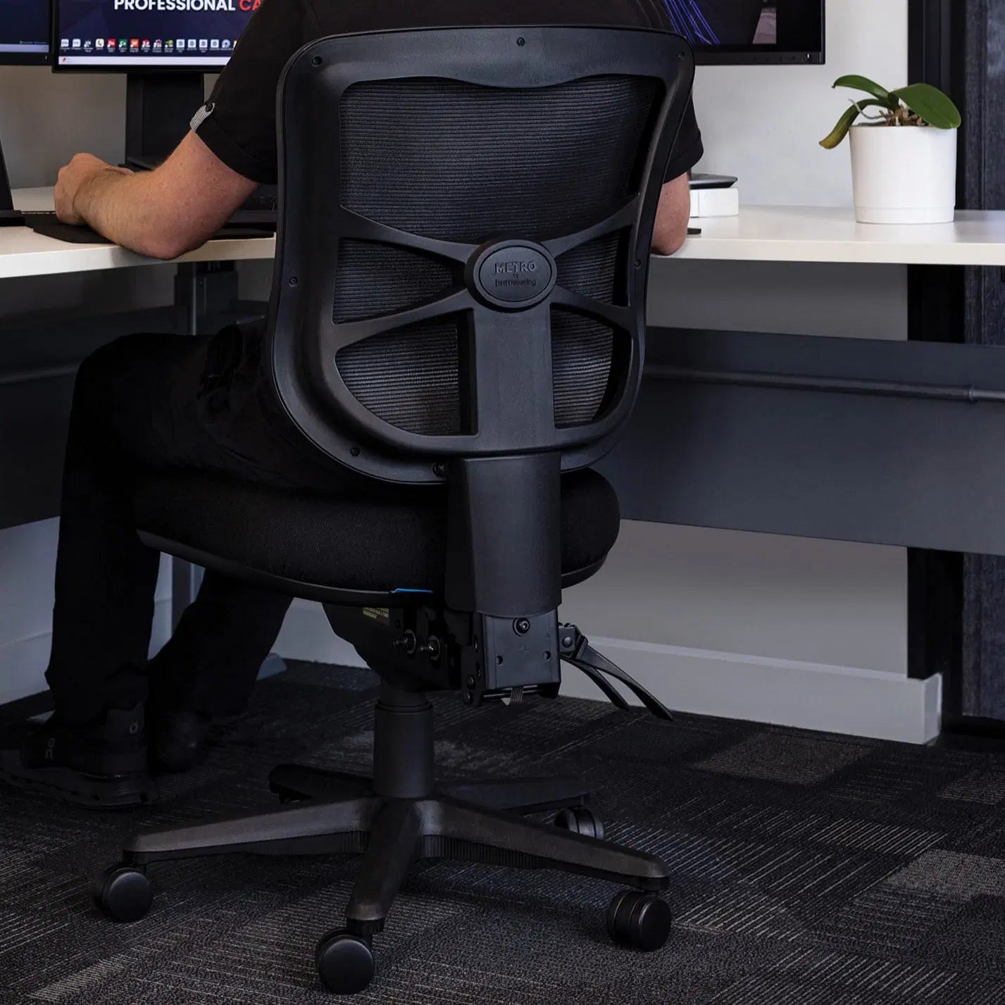 Buro Metro II 24/7 Ergonomic Task Chair – Nylon Base