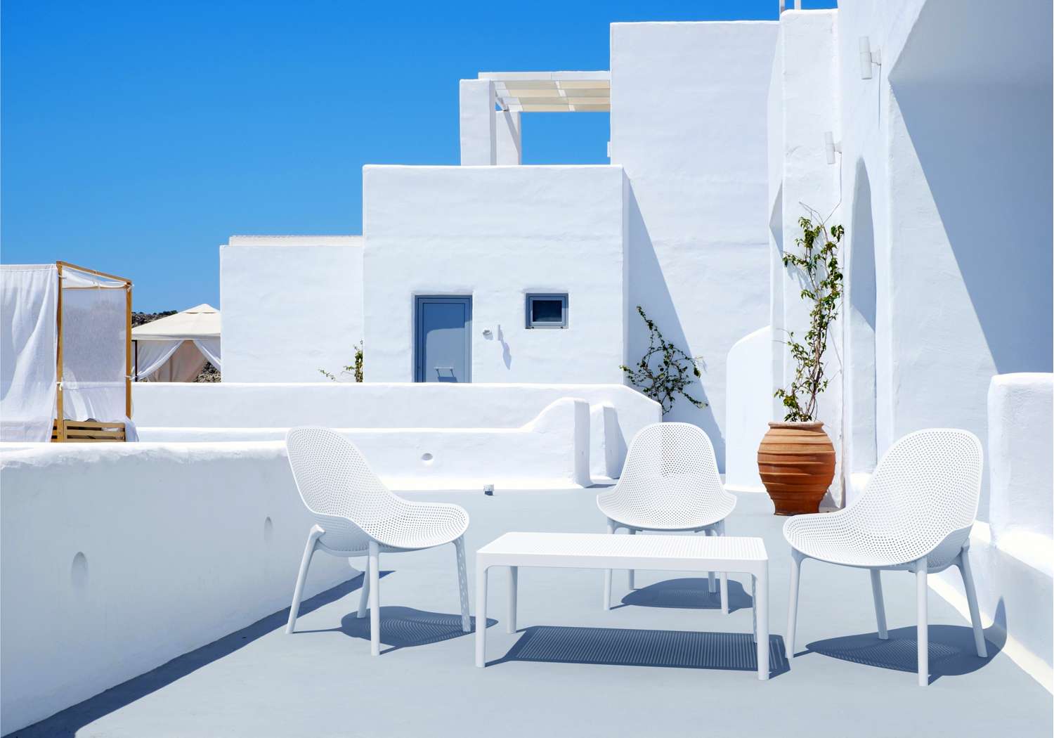 Siesta Sky Outdoor Comfort Lounge 4 Piece Set White | Office Furniture Designs